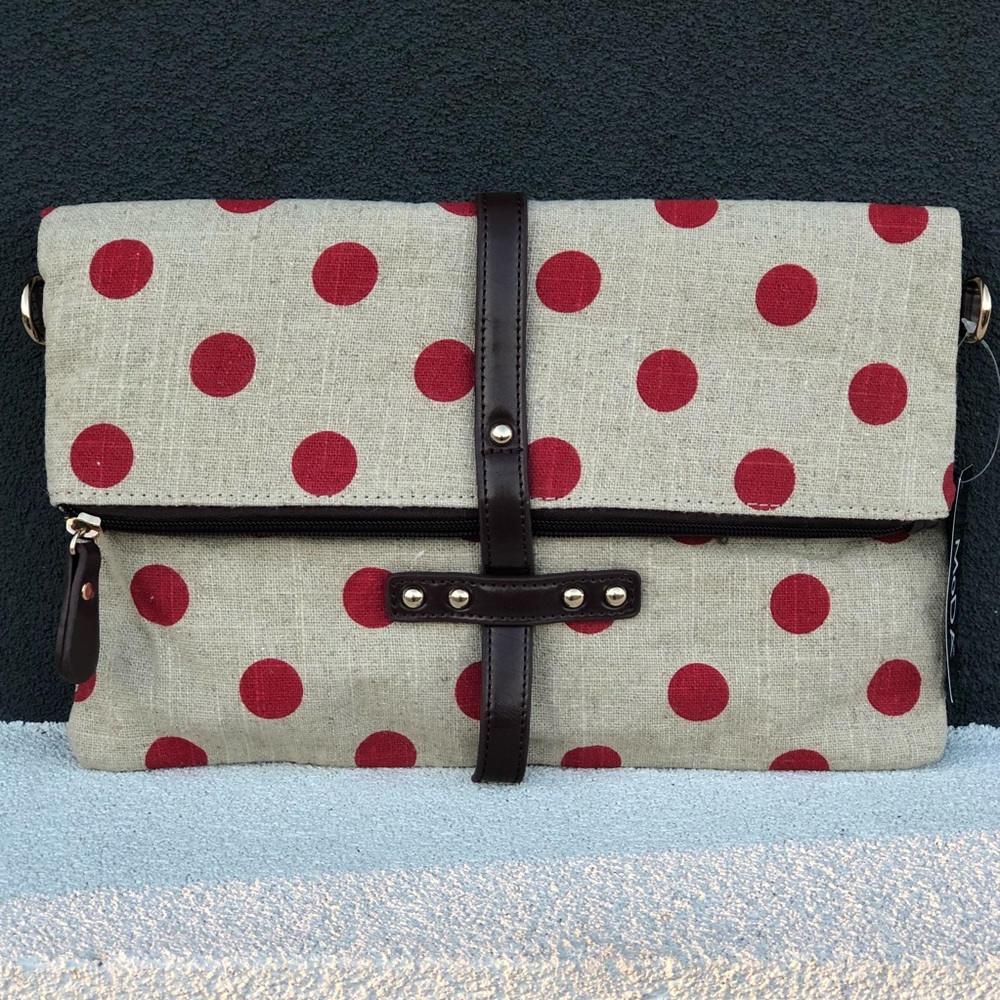 New Polka Dot Clutch - Picture 6 of 8